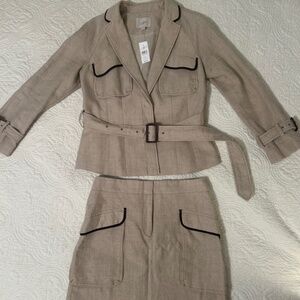 Loft woman’s suit